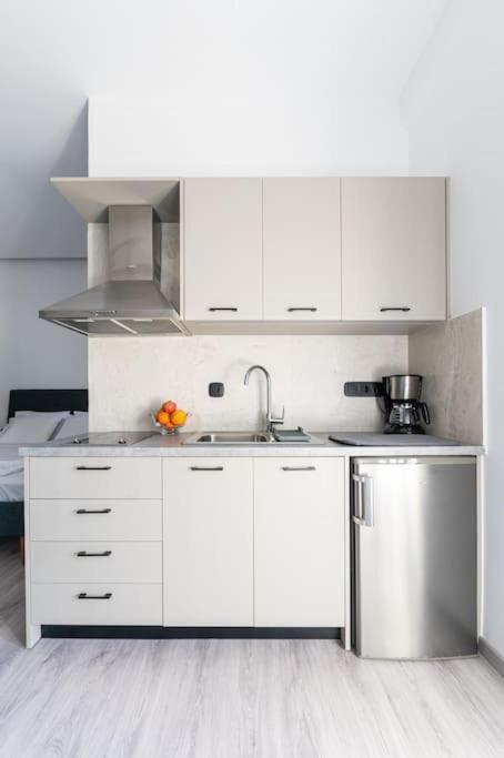 Elegant Fully Equipped Apartment Near City Centre Iraklio Exterior foto