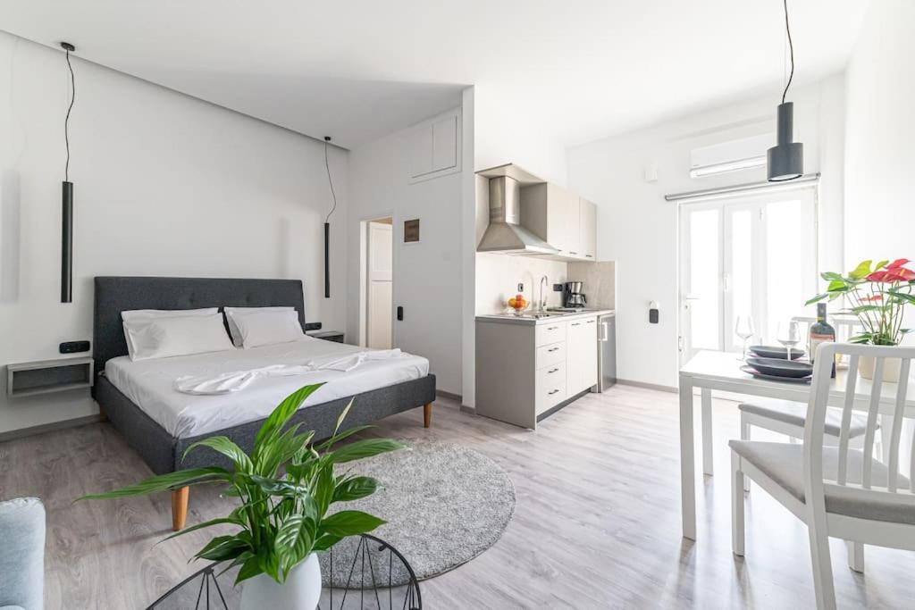 Elegant Fully Equipped Apartment Near City Centre Iraklio Exterior foto